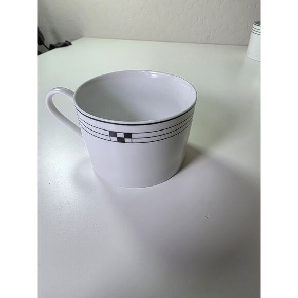 Set of 4 POTTERY BARN Japan White Black Checkered Porcelain Coffee Cup - Picture 5 of 10